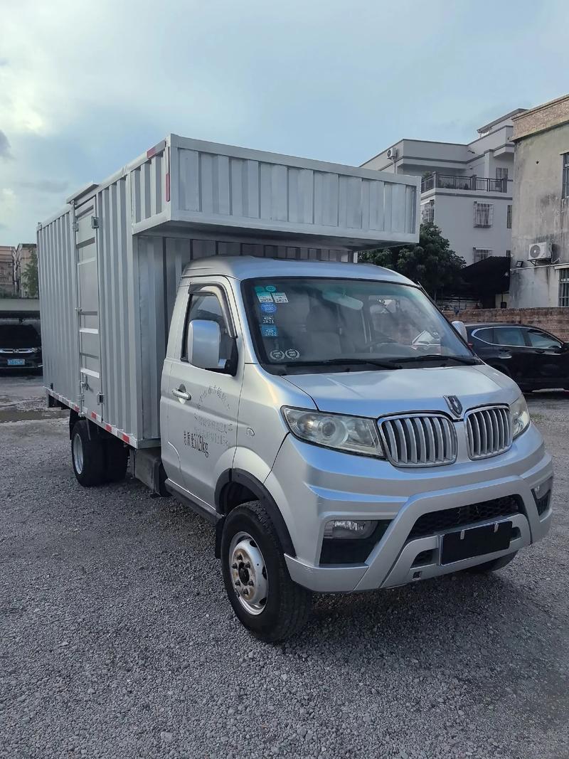 金杯小货车双排座报价查询／金杯小货车16l双排座双轮