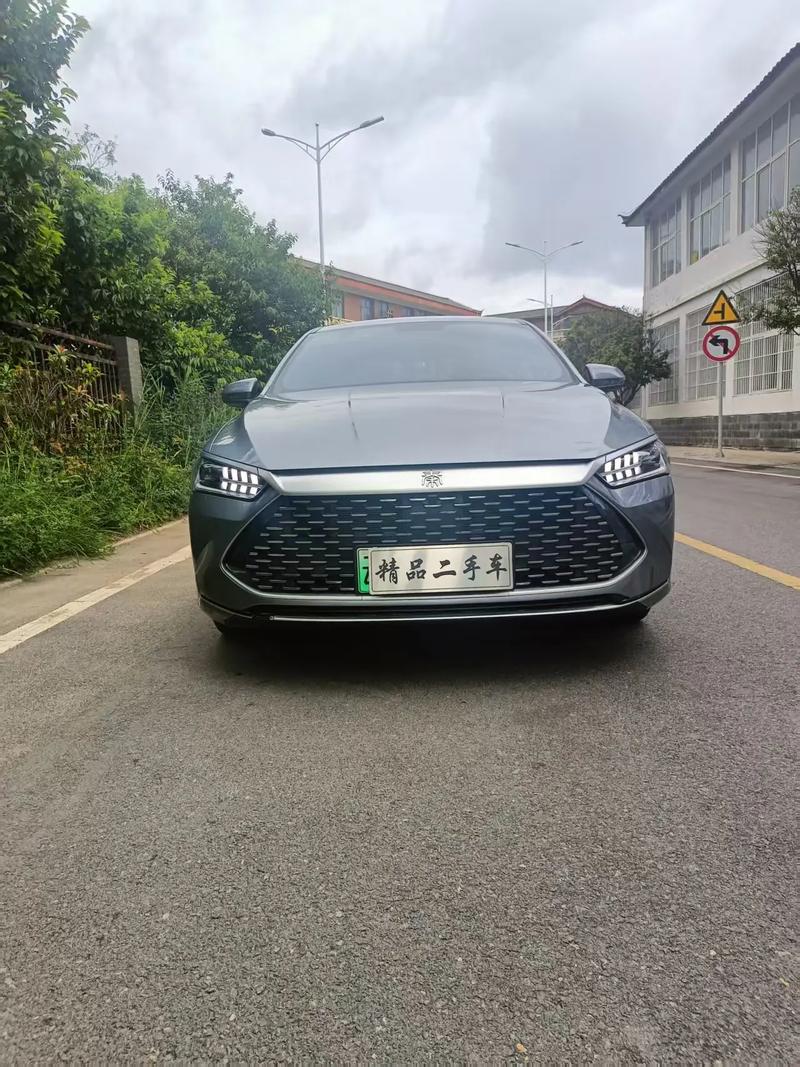 比亚迪秦油电混动2023款 比亚迪秦油电混suv