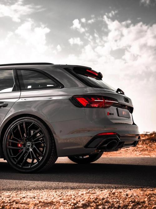 奥迪rs4是什么车型,奥迪rs4属于什么车型