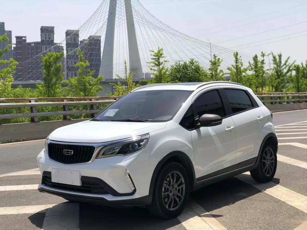 吉利远景x3pro2022款／吉利远景x32021