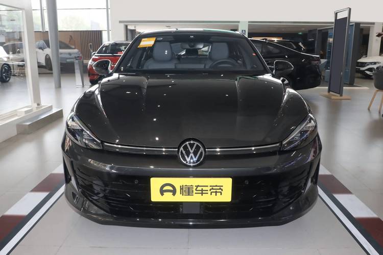 大众凌渡汽车新款报价(大众凌渡汽车新款报价及图片)