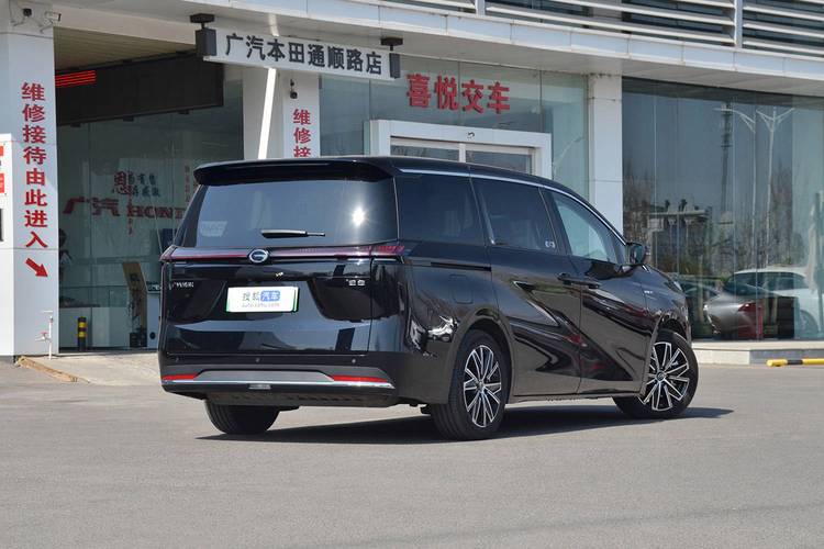 【广汽传祺e8商务车混动多少钱一辆,广汽传祺 8商务车价格】